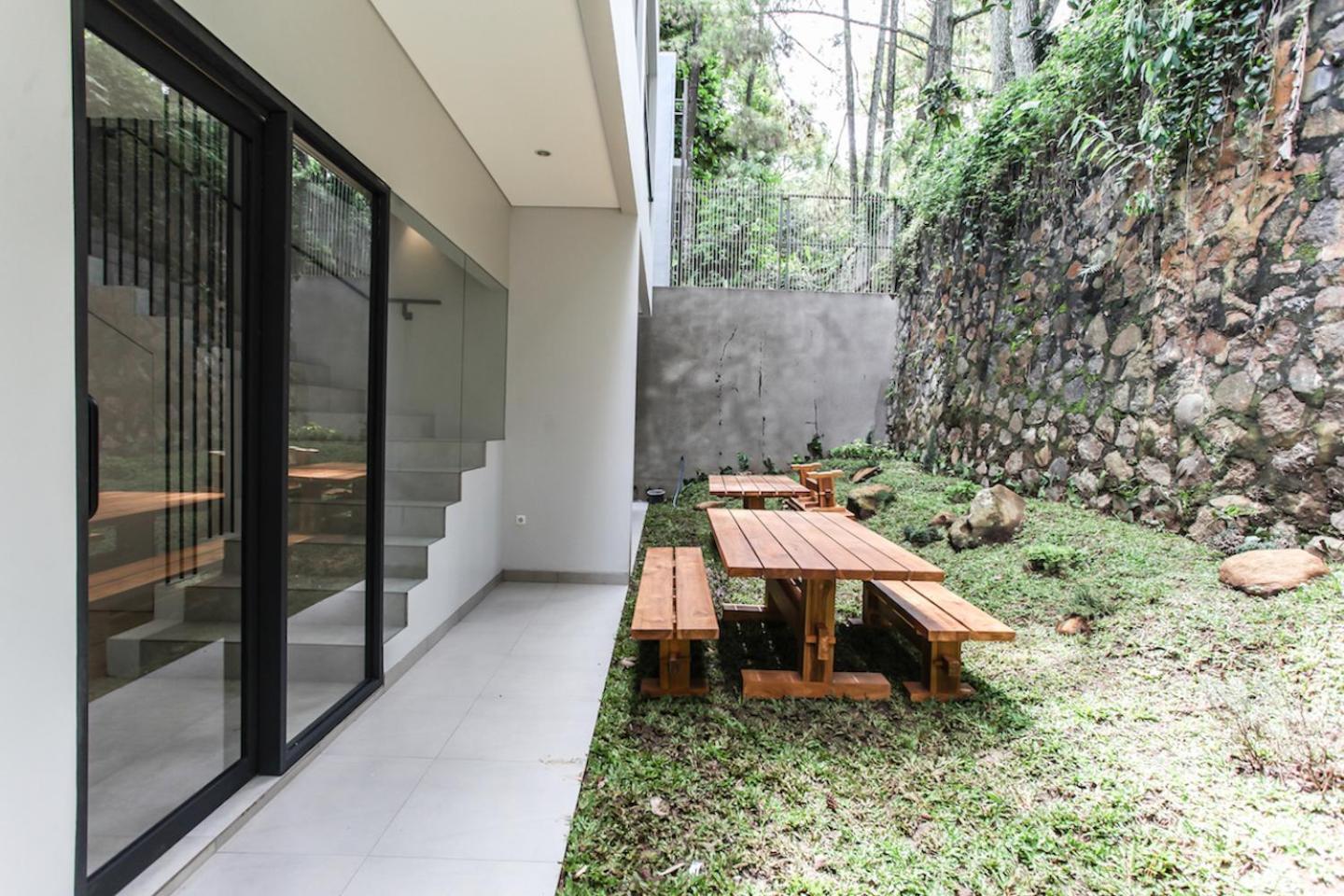 The Banyu House 3 Villa Bandung Exterior photo